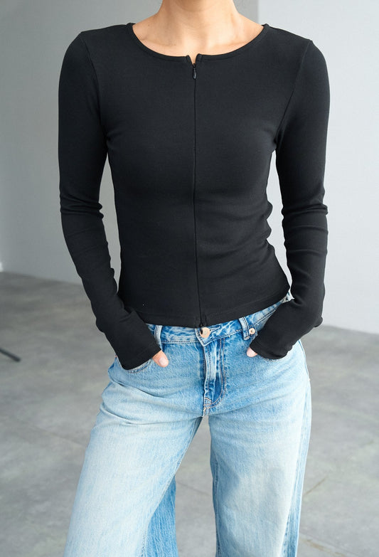 بلوزة أساسية بسحاب