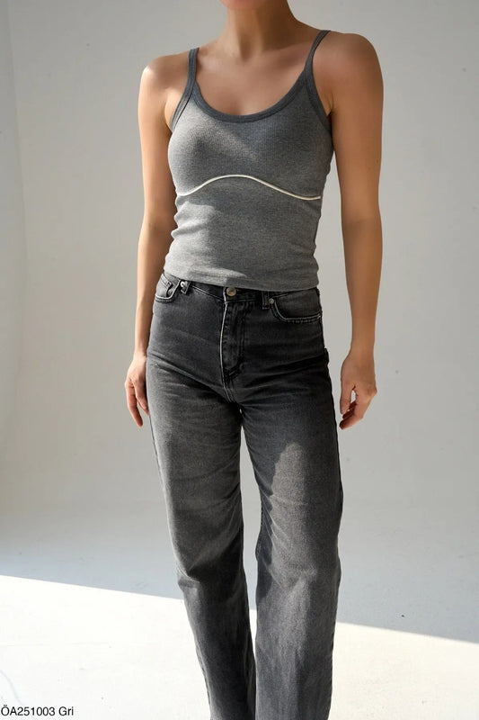 T-shirt With Contrasting Insert Under The Bust