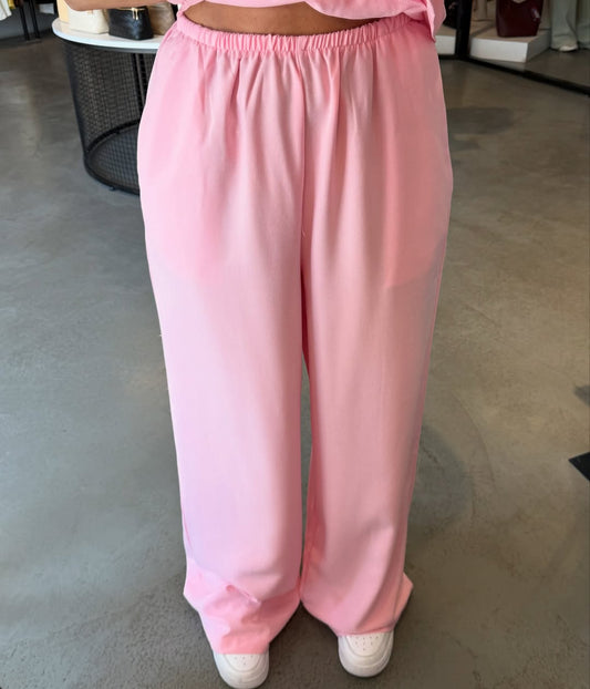 طقم بلوزة بحمالة كتف واحدة