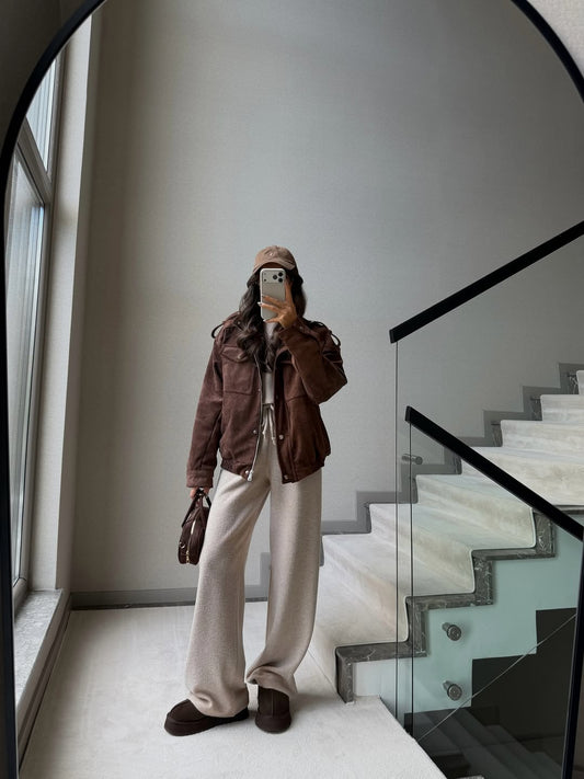 جاكيت بومبر من جلد الغزال البني