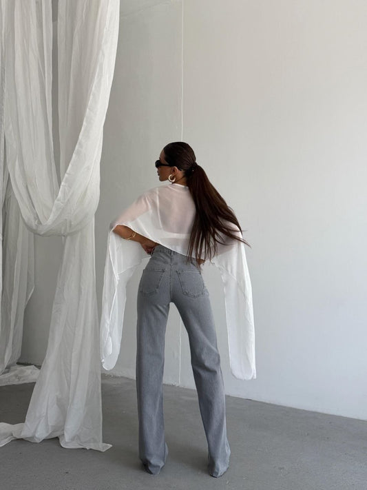 Gray High-Waist Jeans