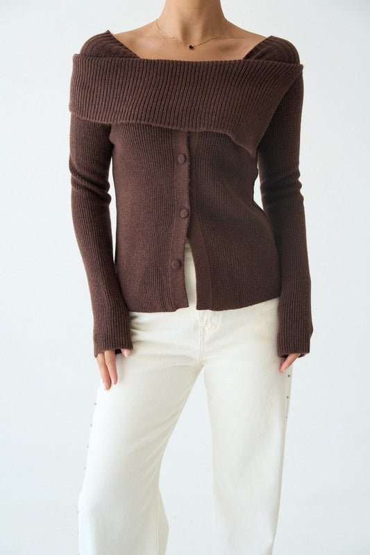 كنزة نسائية بأكمام طويلة