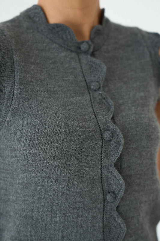 كنزة نسائية محبوكة من الدانتيل