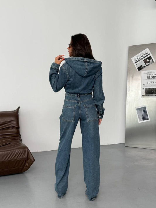 جمبسوت جينز أزرق فاتح بأكمام طويلة بتصميم باراف