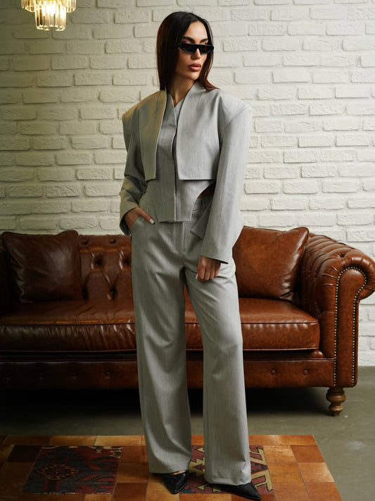 Elegant grey Three Piece Suit