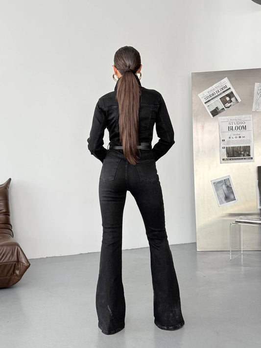 جمبسوت جينز أسود بأكمام طويلة للنساء من باراف