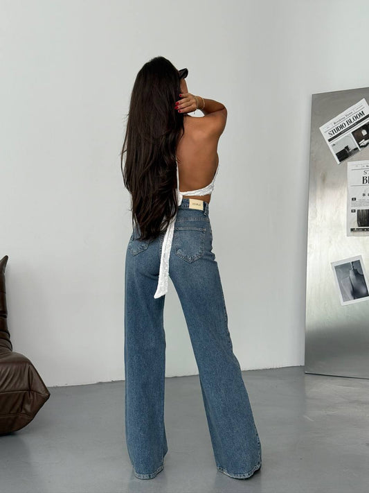 SPECIAL DESIGN CROSS CLOSURE WAIST WIDE LEG COMFORT JEANS