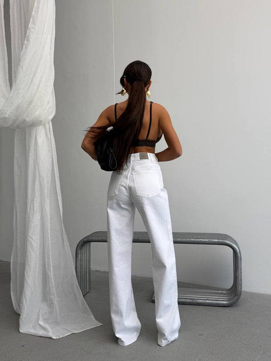White High-Waist Jeans