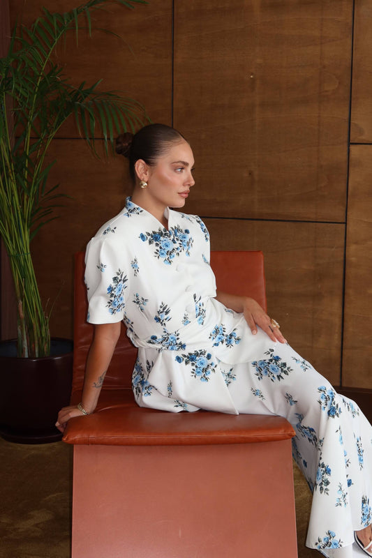 Reveal Blue Floral Patterned Scarf 3-Piece Suit