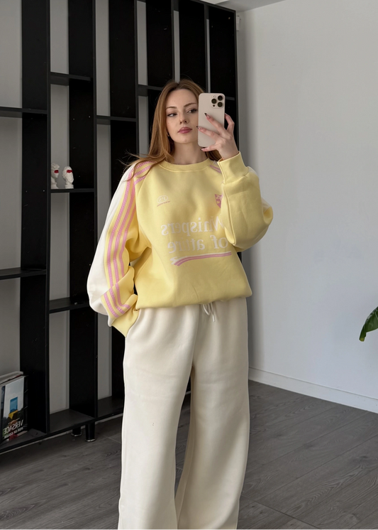 بدلة رياضية صفراء بيج من ويسبرز