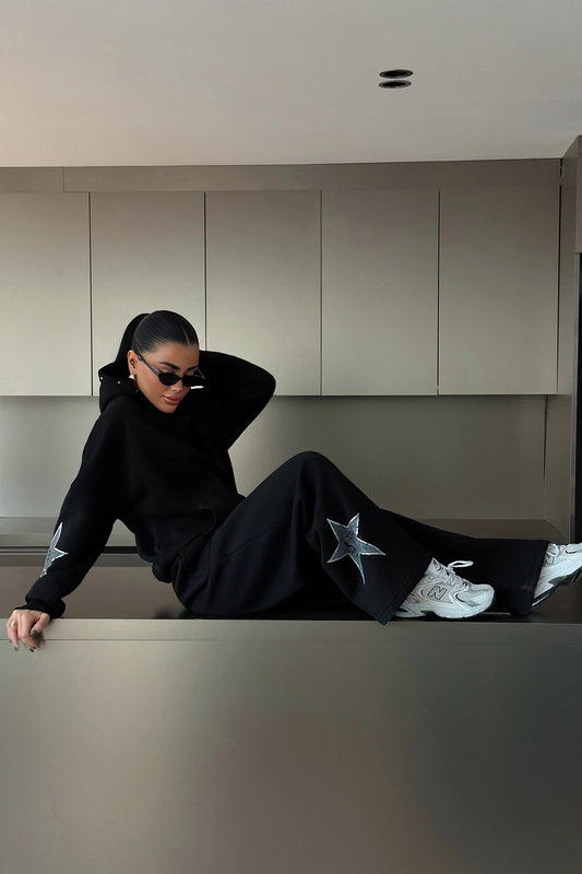 بدلة رياضية من بلاك ستارز