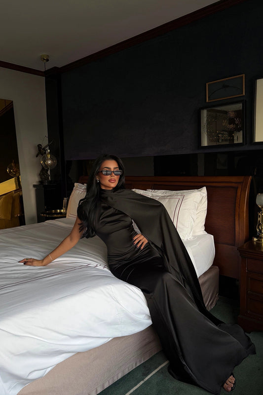 Black Messcy Long Scarf Dress