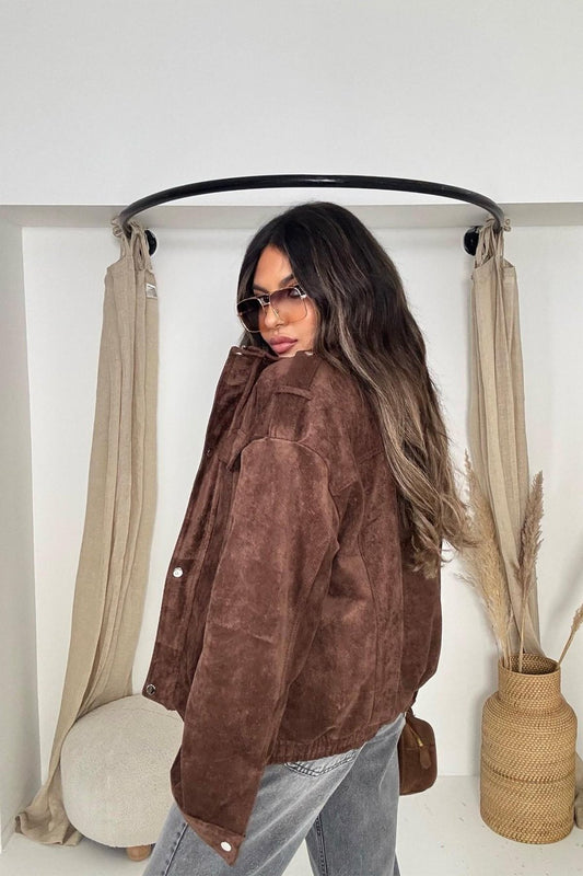 جاكيت بومبر من جلد الغزال البني