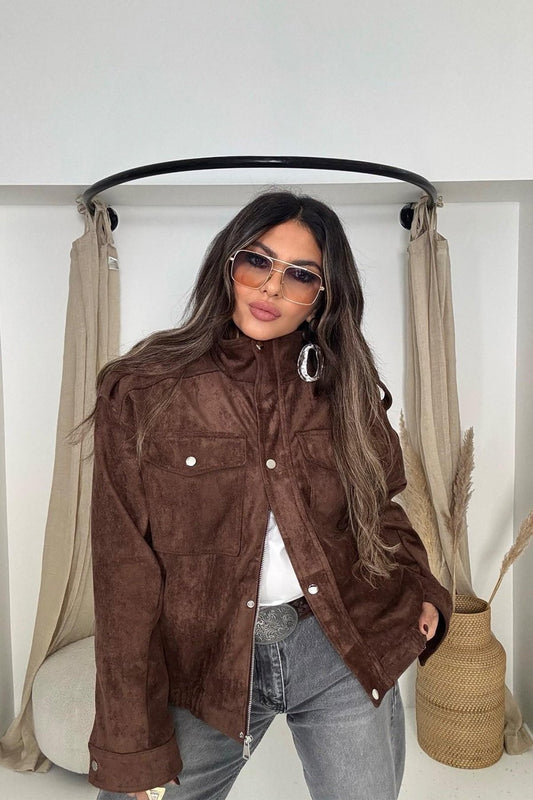 جاكيت بومبر من جلد الغزال البني