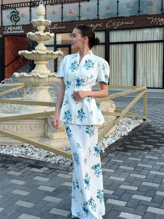 Reveal Blue Floral Patterned Scarf 3-Piece Suit