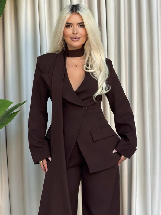 Waist-Fitting Brown Suit