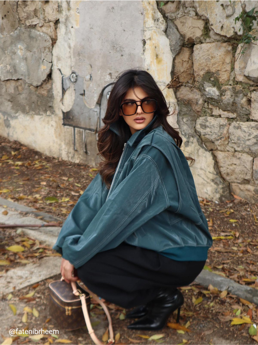 جاكيت أرفيرنا كبير الحجم بلون أخضر داكن متباين 