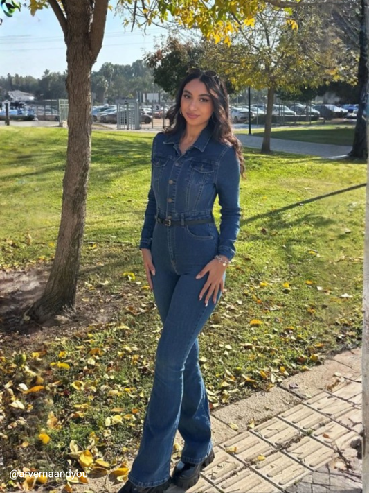 جمبسوت جينز أزرق بأكمام طويلة للنساء من باراف