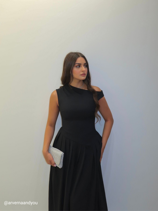 Asymmetrical Low Neck Sleeveless Long Dress ARVERNA