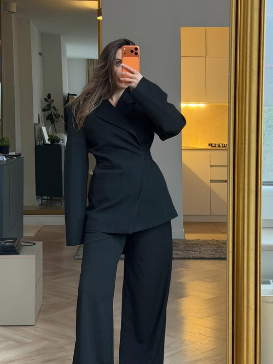 Elegant Black 2 Piece Suit