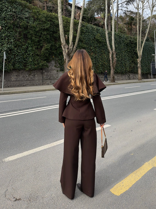 Brown Cape Detail Set