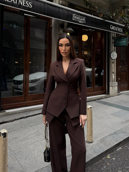 Brown Sansey Three-Piece Design Set