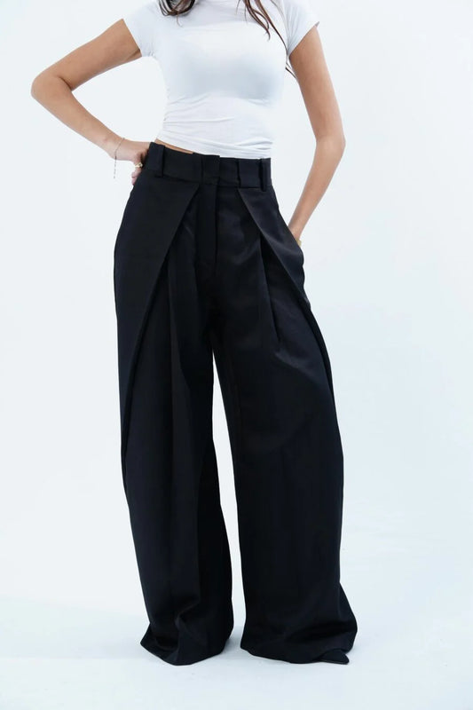 FOLDED BLACK TAILORED TROUSERS