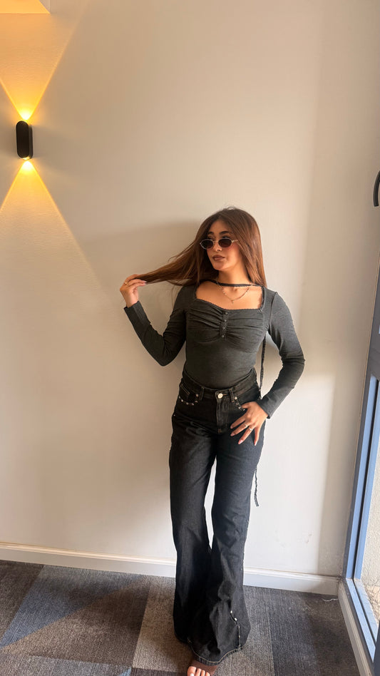 Arverna Lace Tie Ruched Top