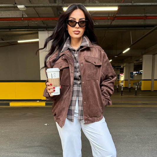 جاكيت بومبر من جلد الغزال البني