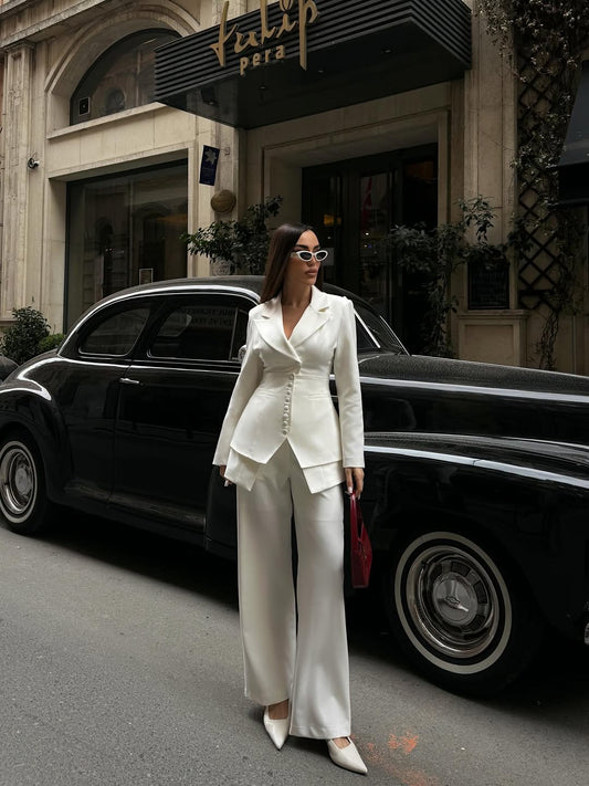 White Sansey Three-Piece Design Set