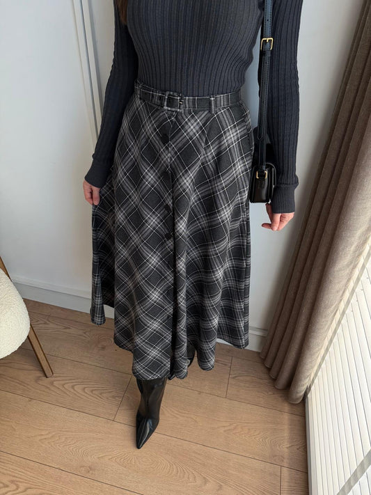BELTED PLAID SKIRT