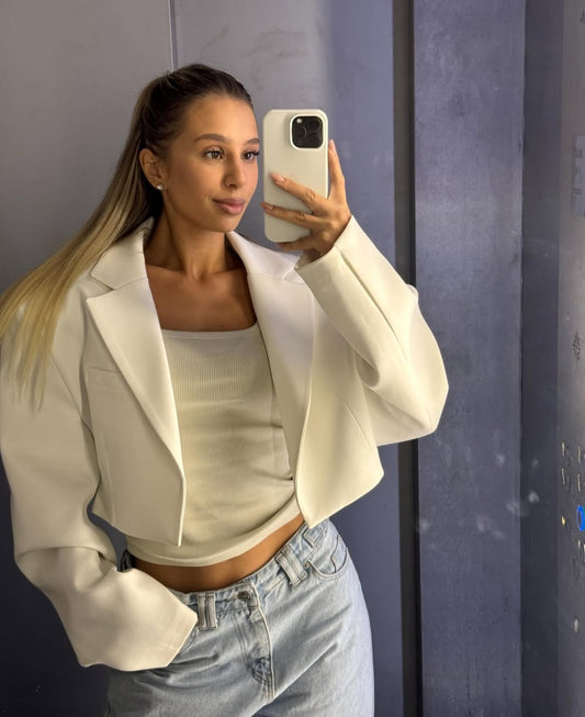 Stylish Cropped With Massive Shoulders Jacket ARVERNA