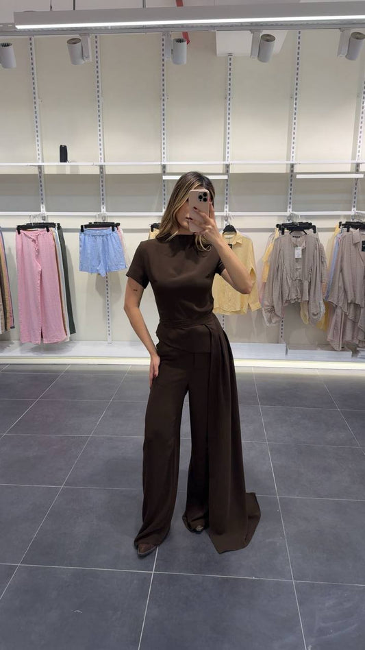 Brwon Grace Three-Piece Set