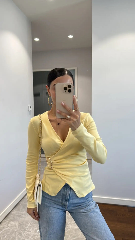 BUCKLED DOUBLE-BREASTED BLOUSE