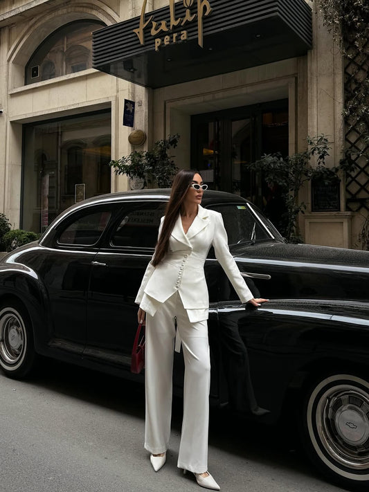 White Sansey Three-Piece Design Set