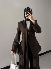 Waist-Fitting Brown Suit