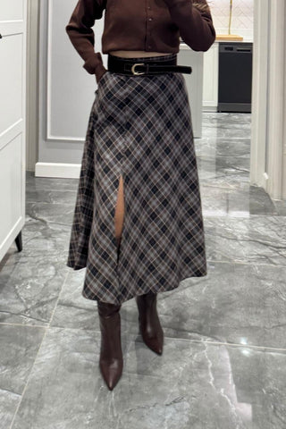 Slit Black Plaid with SUEDE Belt Skirt