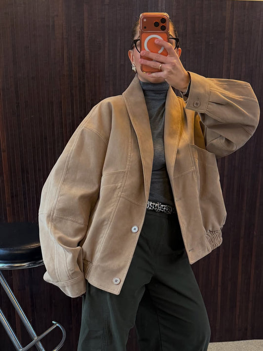 جاكيت بومبر من بانديرا باللون البيج الداكن