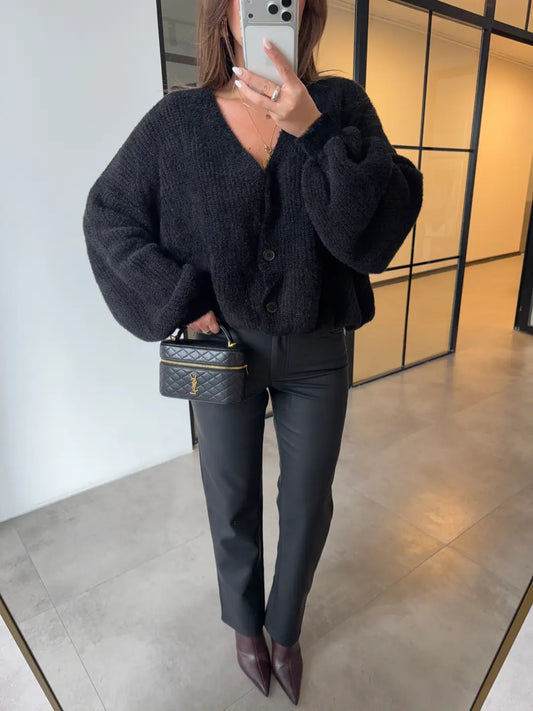 BLACK SOFT TEXTURED V-NECK CARDIGAN