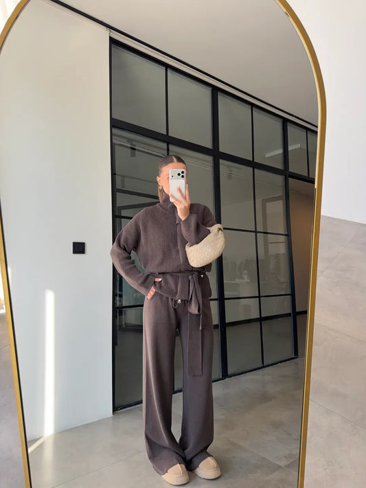 STAND-UP COLLAR BELTED KNITWEAR SET