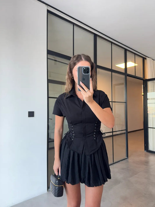 SIDE SHORT SLEEVE BLACK SHIRT