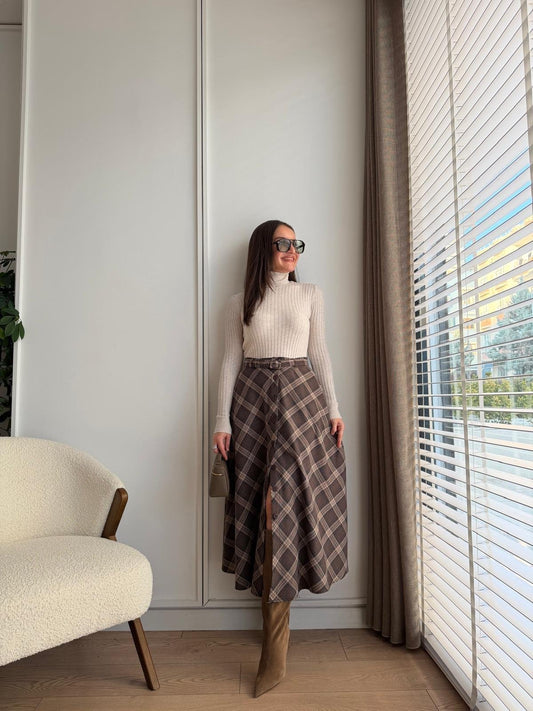 BELTED PLAID SKIRT