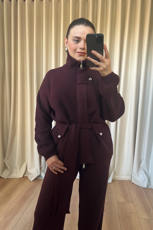 STAND-UP COLLAR BELTED KNITWEAR SET
