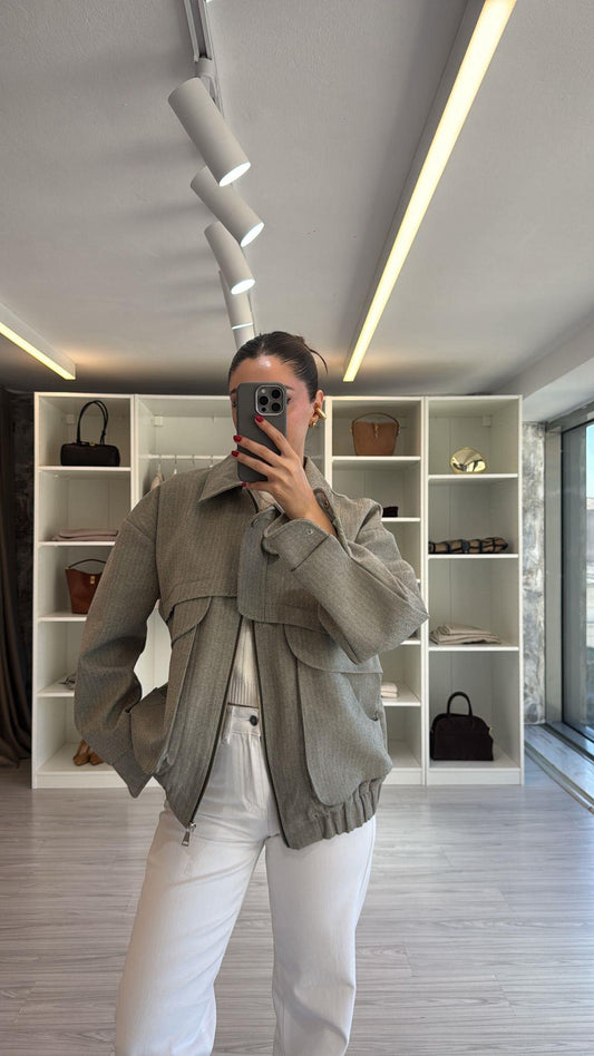 جاكيت بومبر كبير الحجم بجيوب واسعة