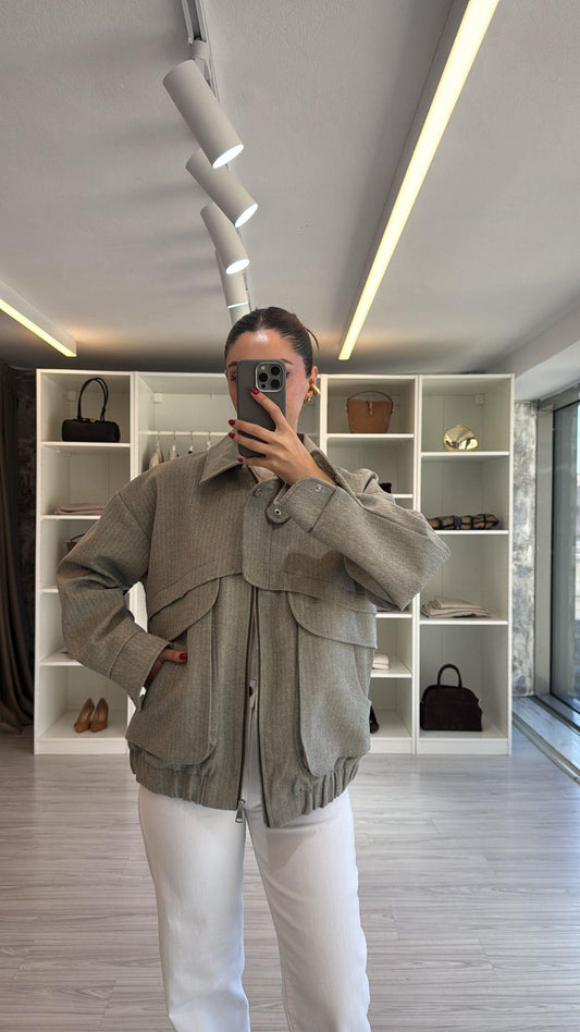 جاكيت بومبر كبير الحجم بجيوب واسعة