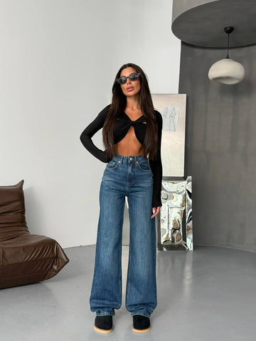 Wide-Leg Washed Jeans