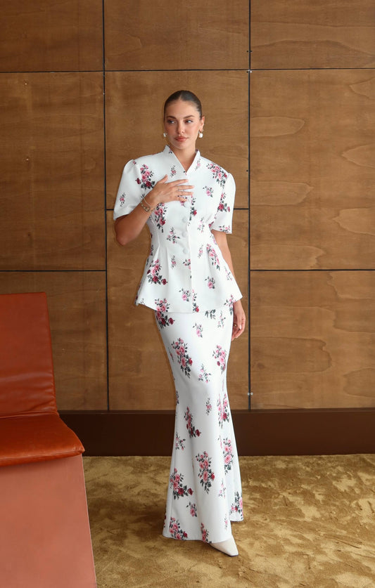 Reveal Pink Floral Patterned Scarf 3-Piece Suit