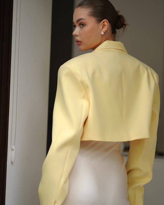 Stylish Cropped With Massive Shoulders Jacket ARVERNA