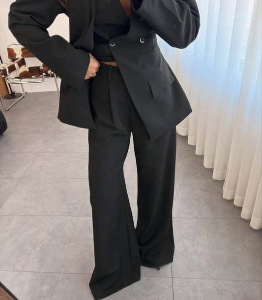 Waist-Fitting Black Trousers