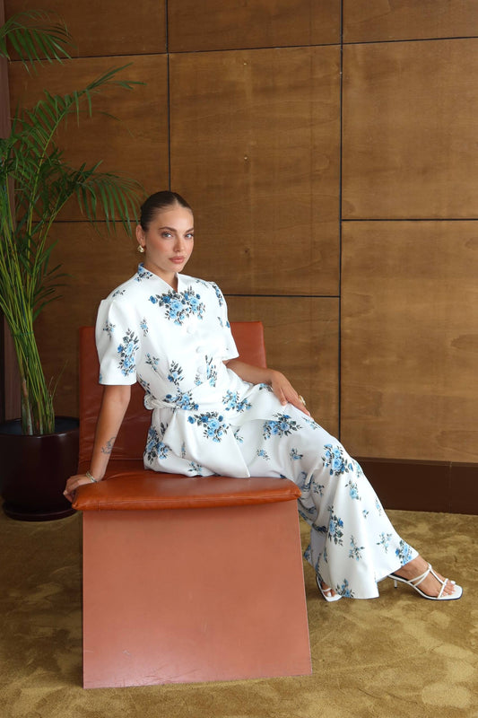 Reveal Blue Floral Patterned Scarf 3-Piece Suit